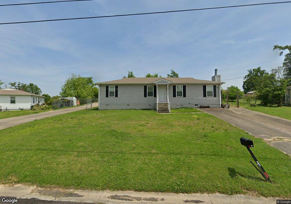 2809 8th St NE, Center Point, AL 35215 - photo 1