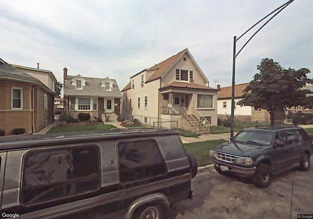 5330 W Oakdale Ave, Chicago, IL 60641 - photo 1