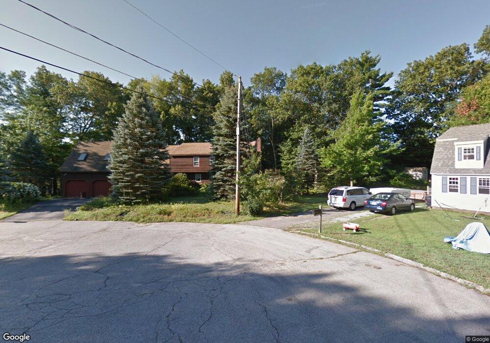 9 Roderick Cir, Nashua, NH 03062 - photo 1