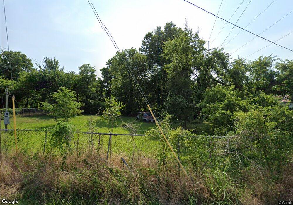 500 E 1st St, Bonham, TX 75418 - photo 1