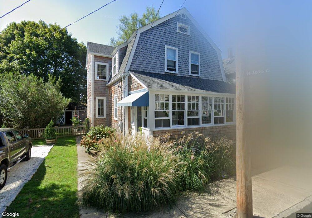 6 Peckham Ave, Newport, RI 02840 - photo 1