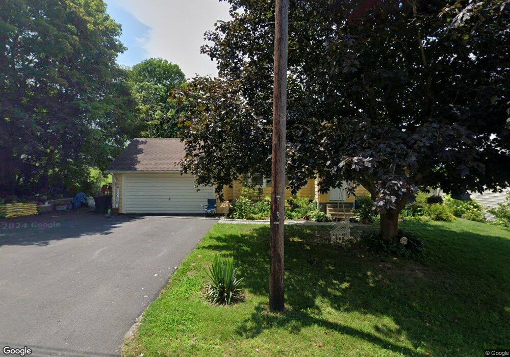 809 Fon Clair St, Johnstown, NY 12095 - photo 1