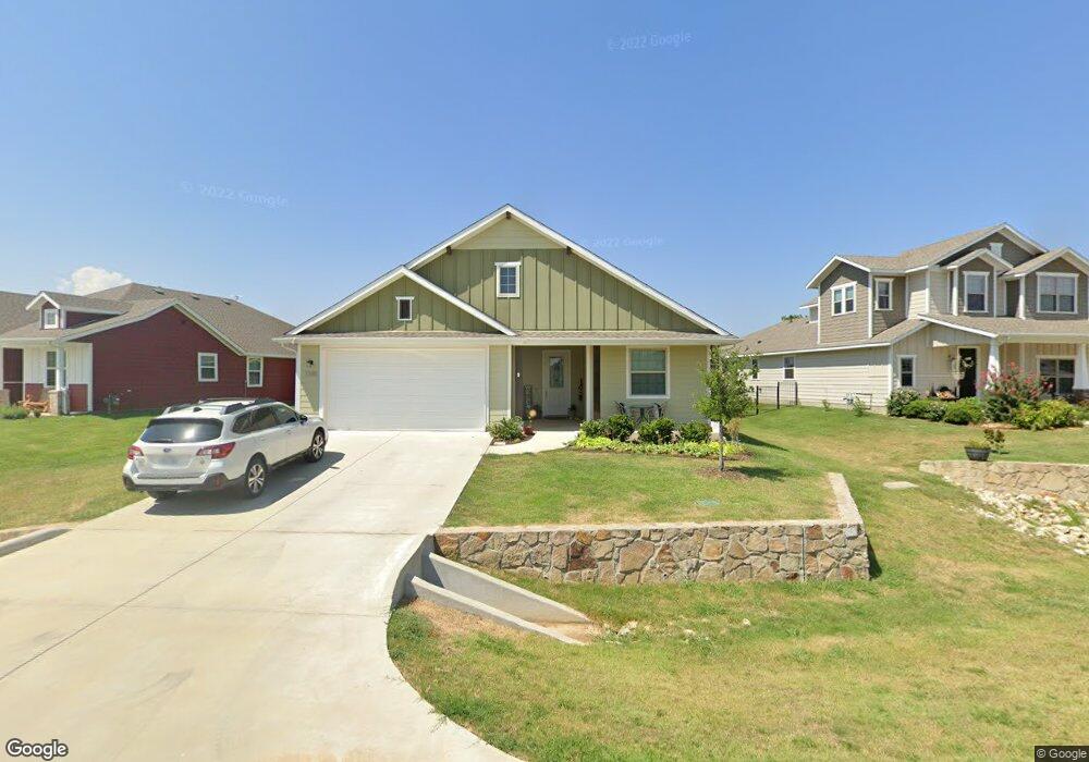 1349 Greenfield Dr, Gainesville, TX 76240 - photo 1