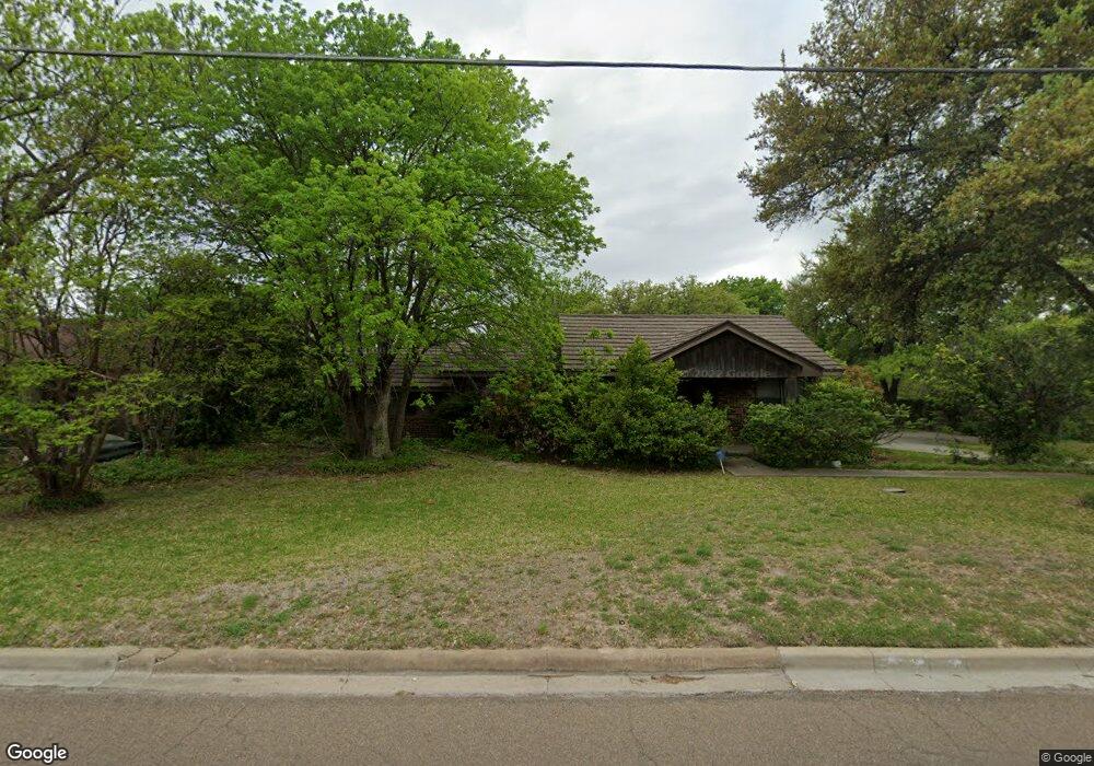 124 S Cowan St, Decatur, TX 76234 - photo 1