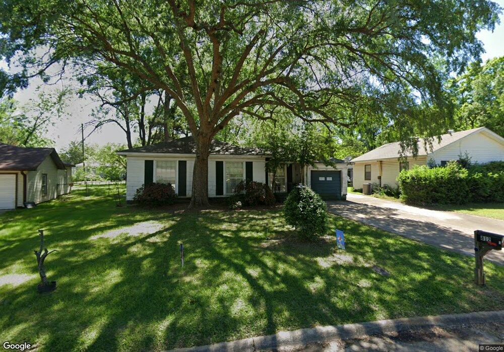 812 Hickam Dr, Wake Village, TX 75501 - photo 1