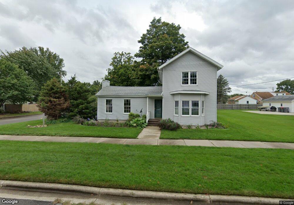 604 Lincoln Lake, Lowell, MI 49331 - photo 1