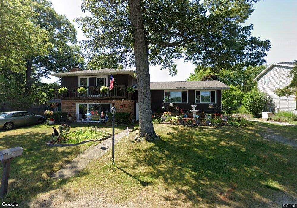 328 Oak Dr, La Porte, IN 46350 - photo 1