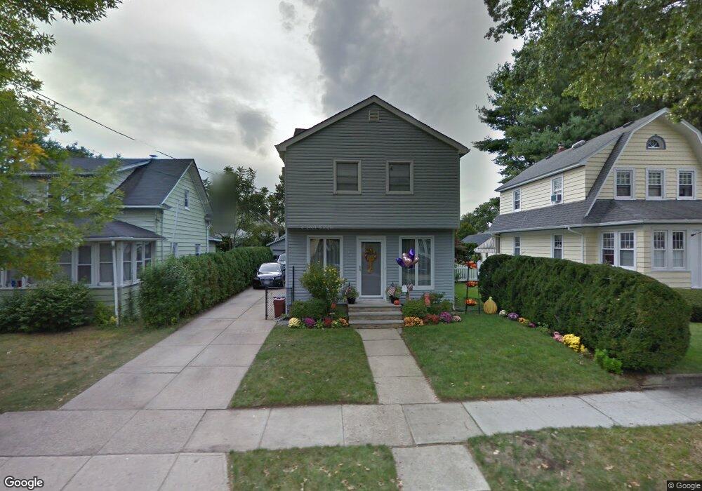 24 Rose Ave, Floral Park, NY 11001 - photo 1