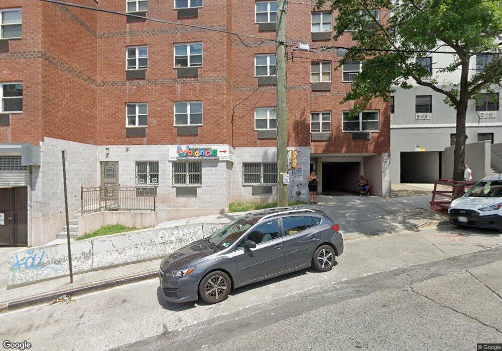 235 W Kingsbridge Rd, Bronx, NY 10463 - photo 1