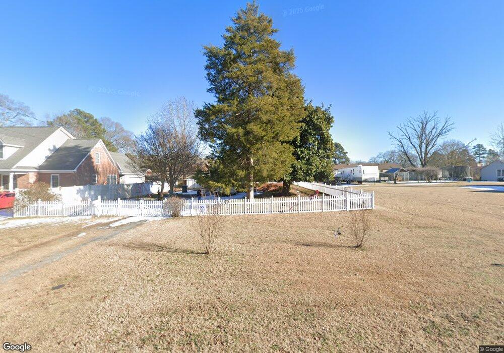 920 Gray St, Roanoke Rapids, NC 27870 - photo 1