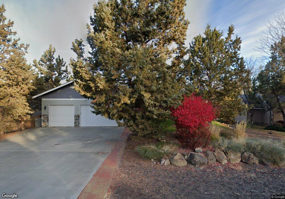 3215 SW Yew Ave, Redmond, OR 97756 - photo 1