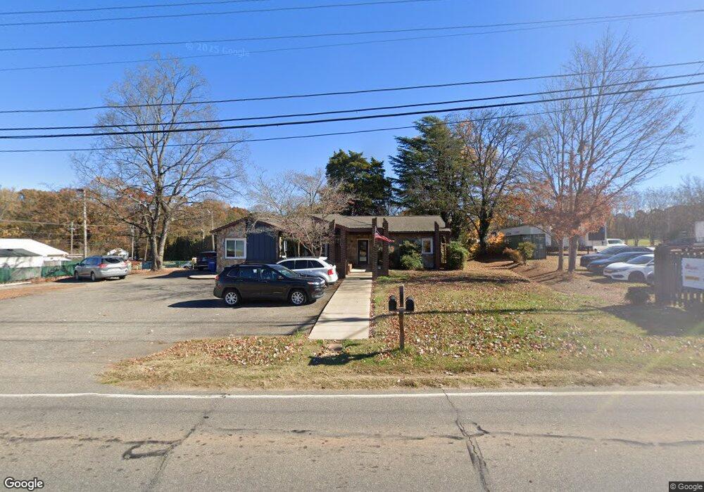 536 N Greenbriar Rd, Statesville, NC 28625 - photo 1