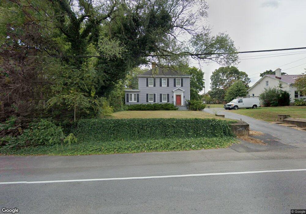 1764 W Main St, Waynesboro, VA 22980 - photo 1