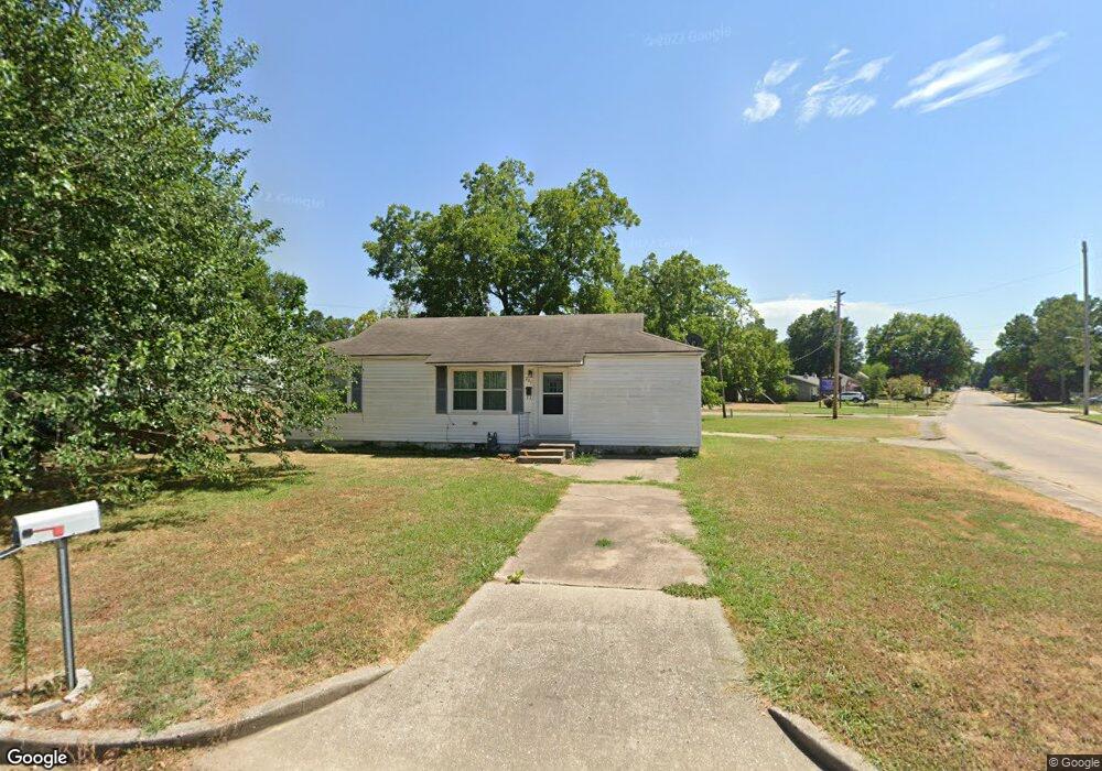 201 E 12th Place, Claremore, OK 74017 - photo 1