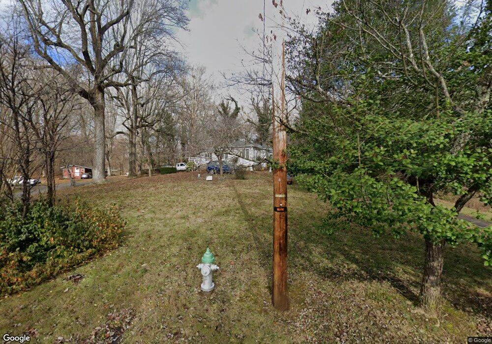 2307 Abbott Dr, Johnson City, TN 37601 - photo 1