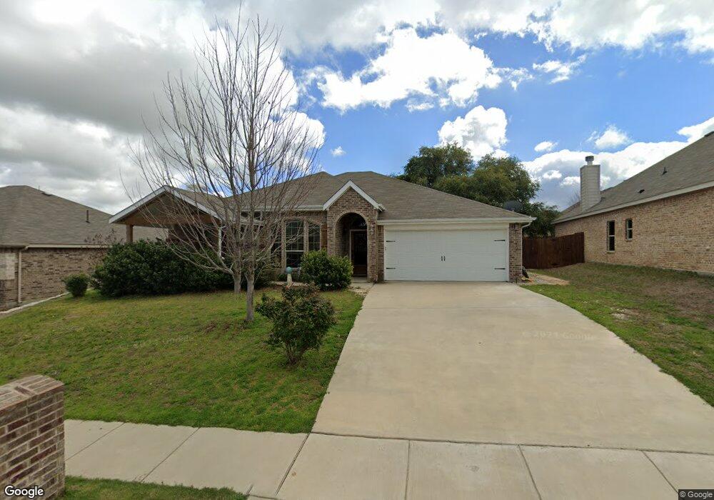 1644 Signature Dr, Weatherford, TX 76087 - photo 1