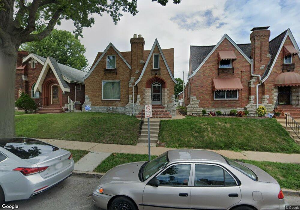 4643 Penrose St, Saint Louis, MO 63115 - photo 1