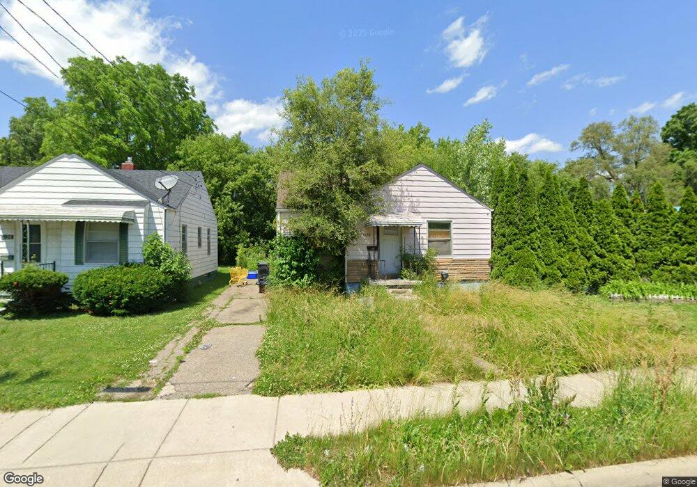 1122 W Atherton Rd, Flint, MI 48507 - photo 1