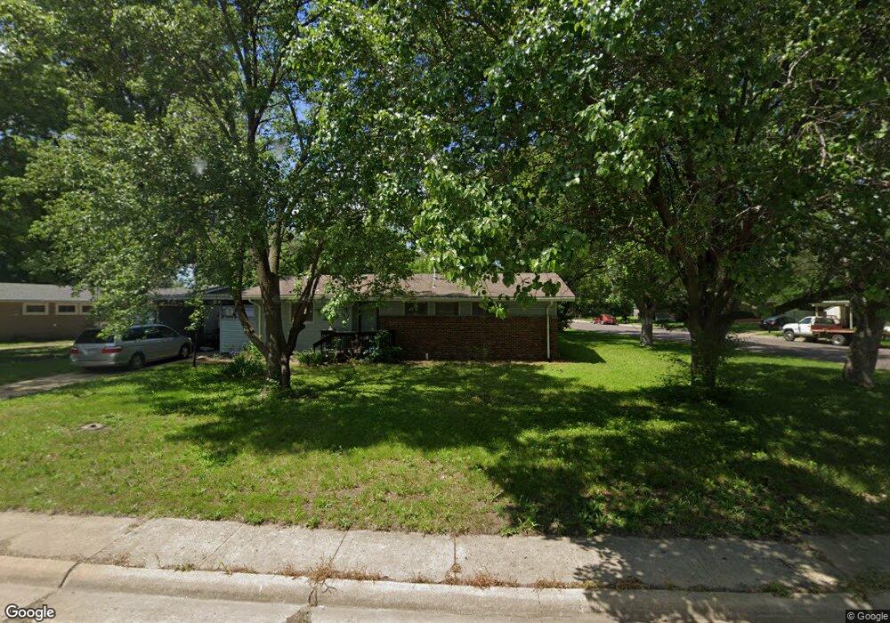 1802 SW 71st St, Topeka, KS 66619 - photo 1