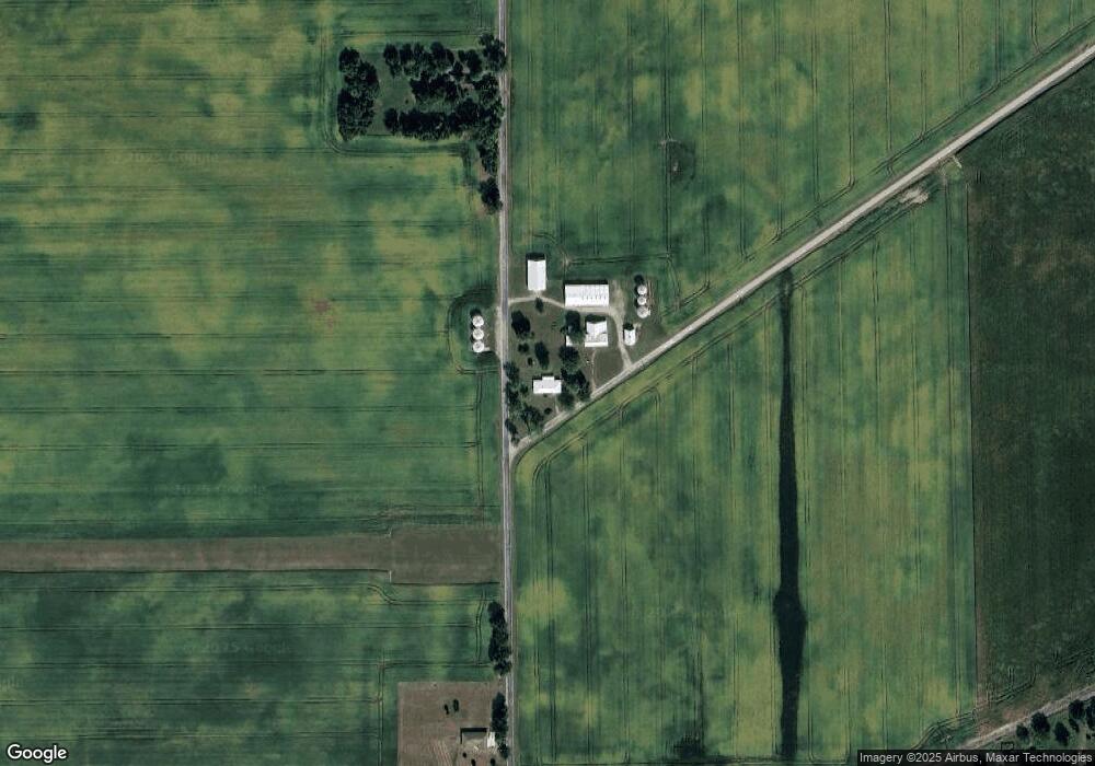 999 W Maple Rd, Bluffton, IN 46714 - photo 1