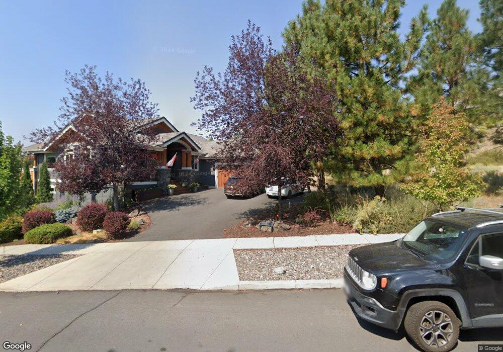 11 NW Skyliner Summit Loop, Bend, OR - photo 1