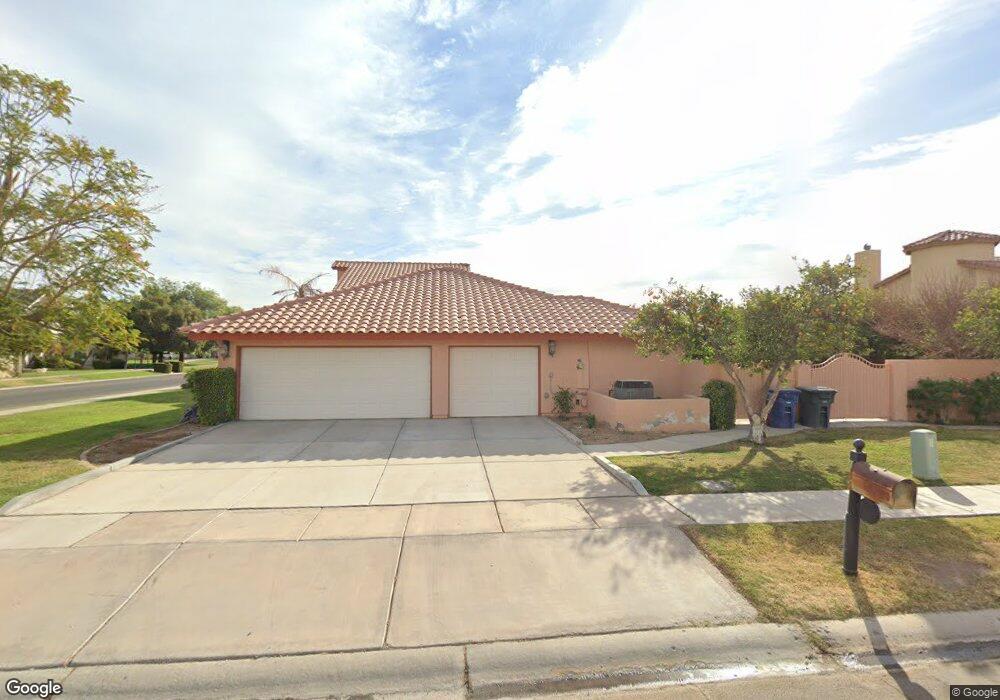 1115 S Bardeaux Ave, Yuma, AZ 85364 - photo 1