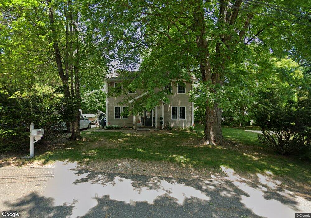 54 Loftus Cir, Bridgeport, CT 06606 - photo 1