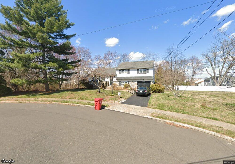 618 Murray Cir, Warminster, PA 18974 - photo 1