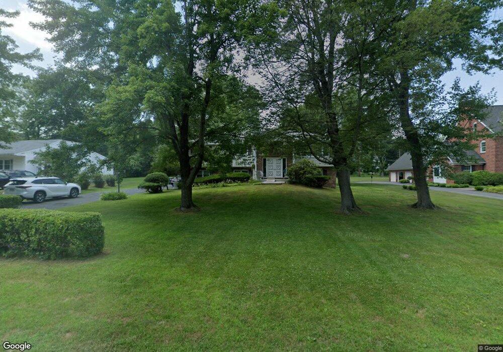1123 Mohegan Rd, Schenectady, NY 12309 - photo 1