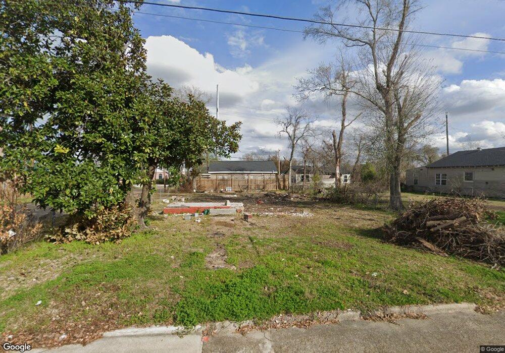 401 V E Washington St, Lake Charles, LA 70601 - photo 1