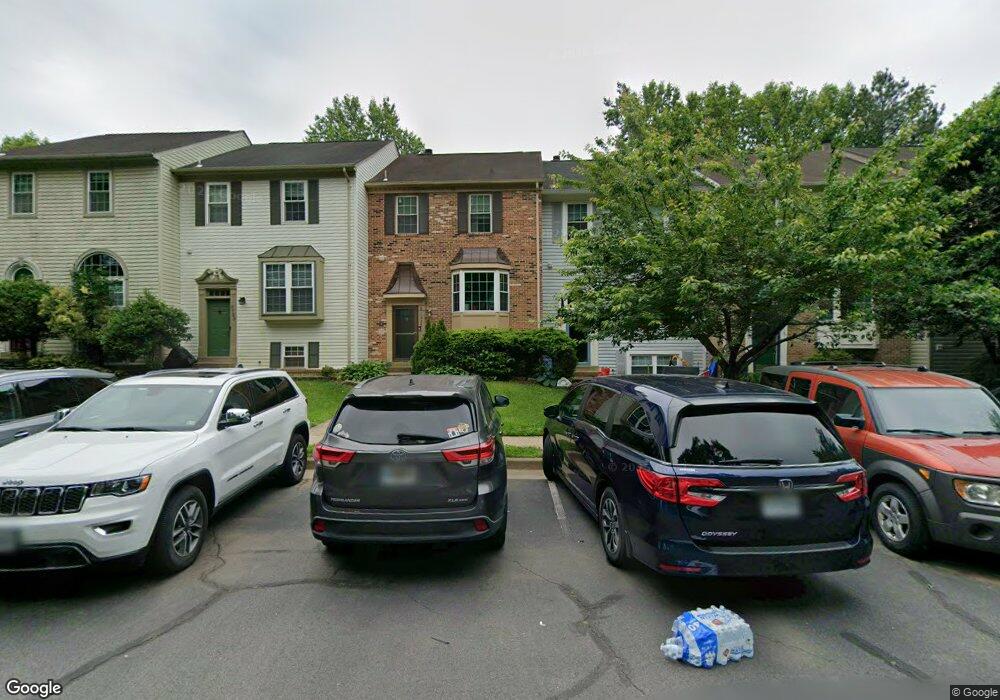 5725 Mason Bluff Dr, Burke, VA 22015 - photo 1