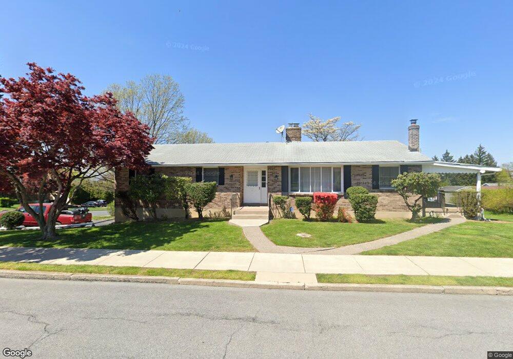 217 S Jerome St unit 219, Allentown, PA 18109 - photo 1