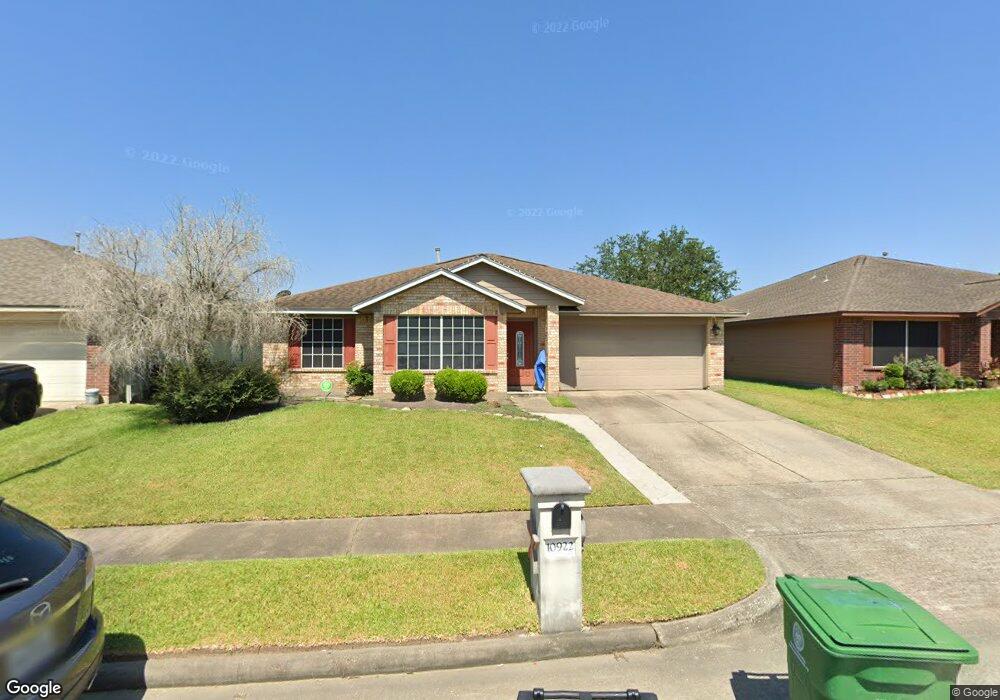 10922 Fern Terrace Dr, Houston, TX 77075 - photo 1