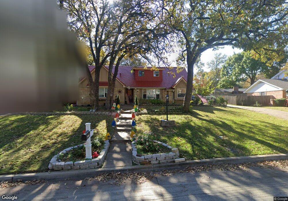 624 Merrill Dr, Bedford, TX 76022 - photo 1