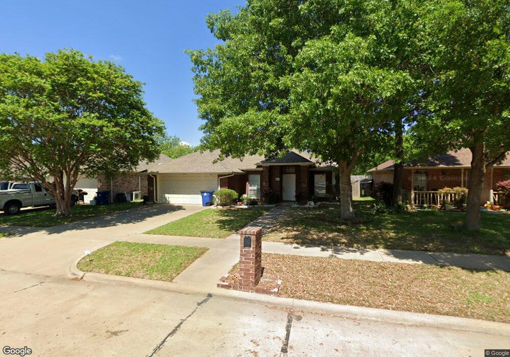 806 Oak Dr, Ennis, TX 75119 - photo 1