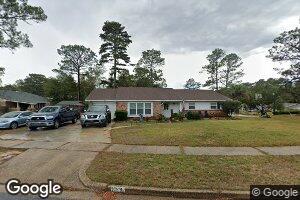 864 Parkwood Dr W, Mobile, AL 36608