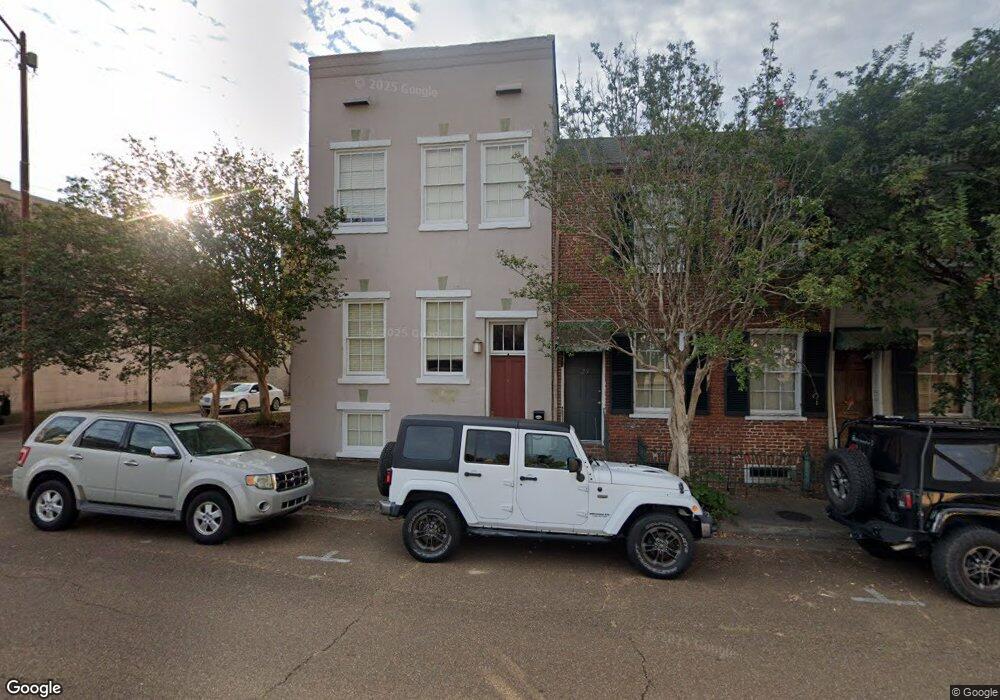 123 S Commerce St, Natchez, MS 39120 - photo 1