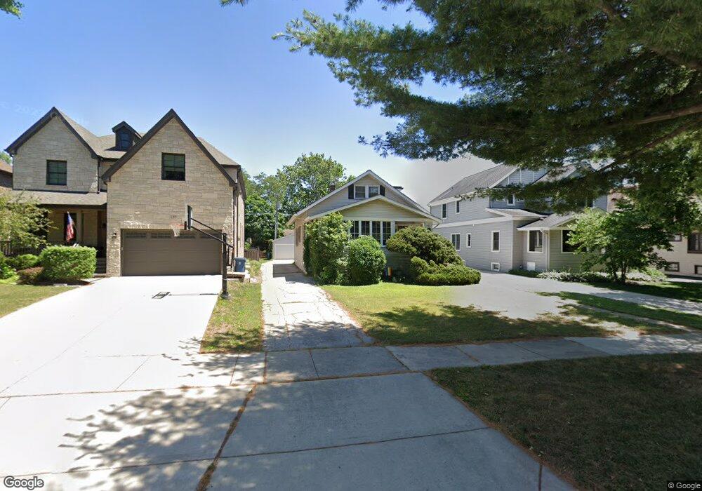 153 N Pine St, Elmhurst, IL 60126 - photo 1