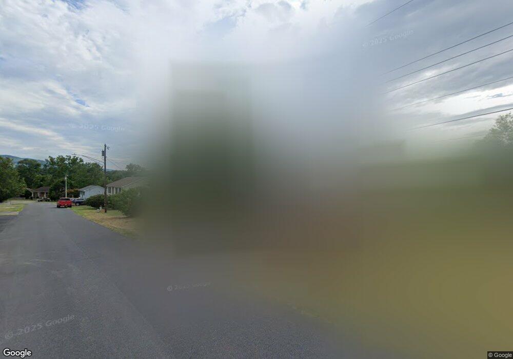 390 Royal Ave, Strasburg, VA 22657 - photo 1