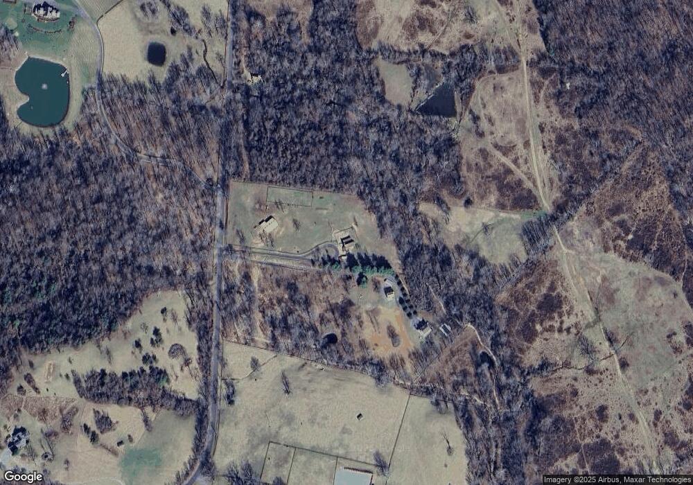 390 Fodderstack Rd, Washington, VA 22747 - photo 1