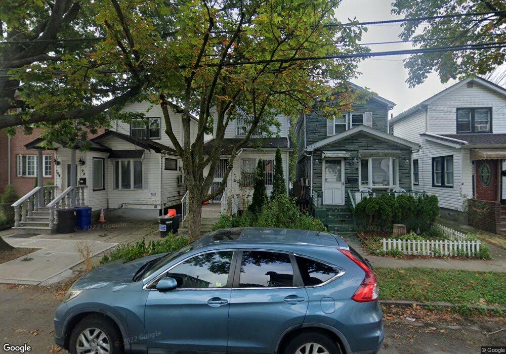 164-22 77th Ave unit 2nd Fl, Fresh Meadows, NY 11366 - photo 1