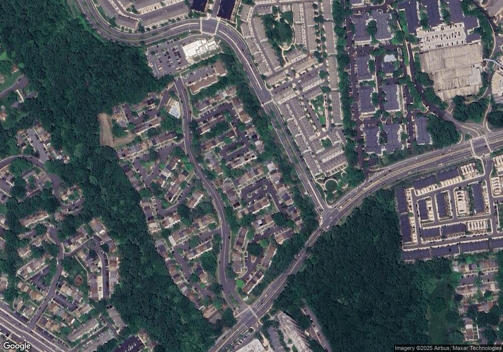 3009 White Birch Ct, Fairfax, VA 22031 - photo 1