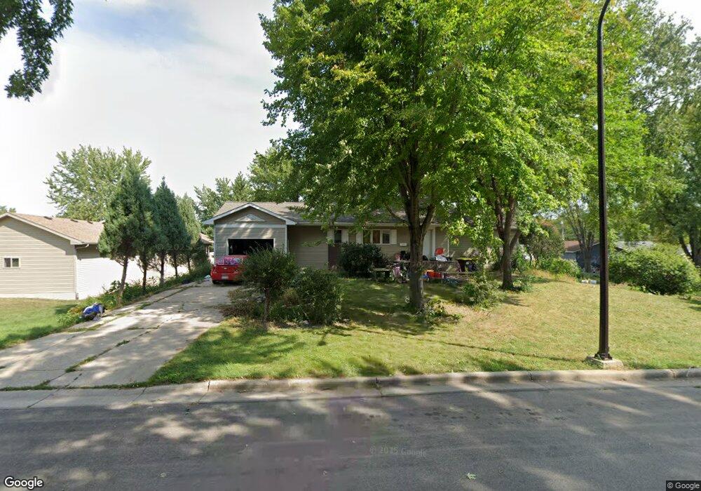 1022 N Spring St, New Ulm, MN 56073 - photo 1