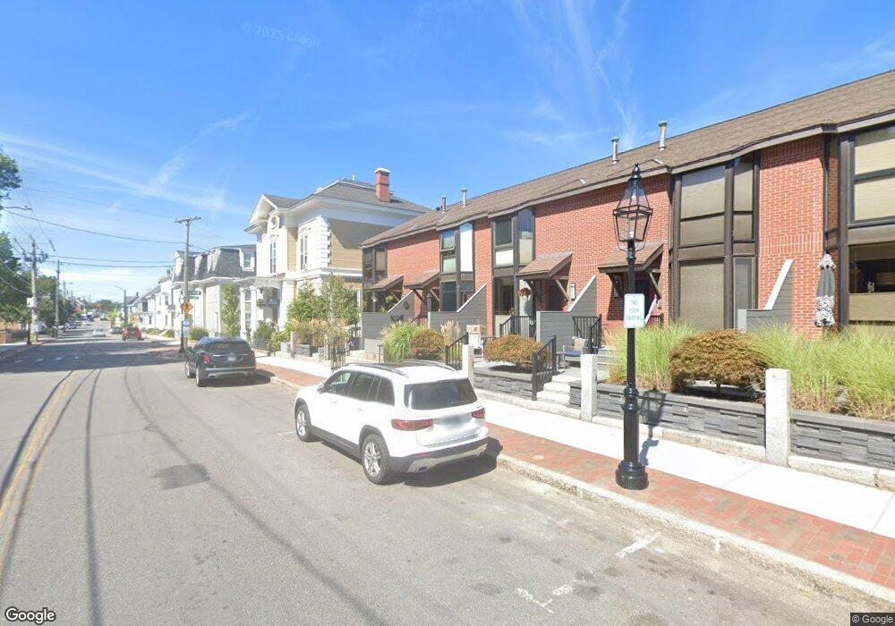 239 Islington St unit 3, Portsmouth, NH 03801 - photo 1