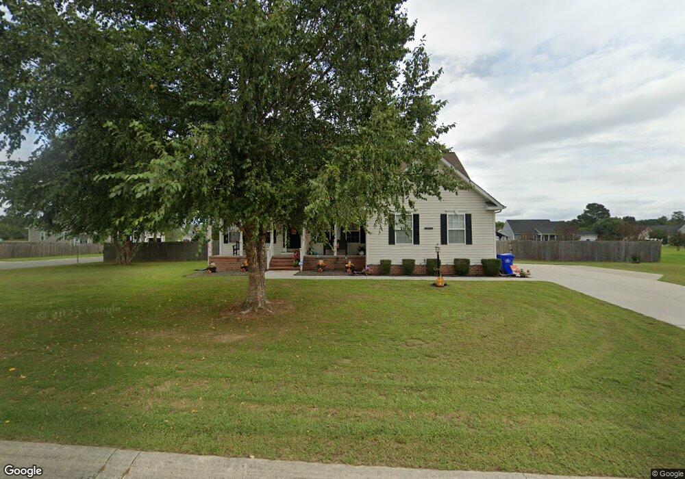 281 Hobbs Hole Ln, Tappahannock, VA 22560 - photo 1