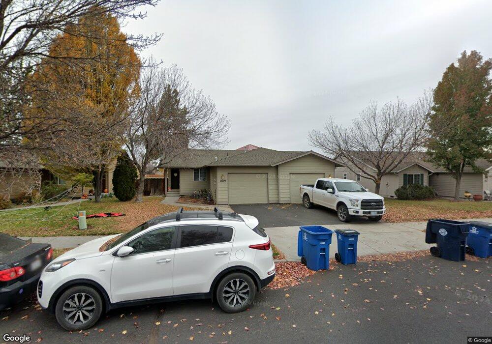 2009 NW Elm Ave, Redmond, OR 97756 - photo 1