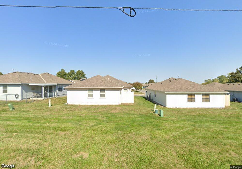 616 Twilight Dr, Raymore, MO 64083 - photo 1