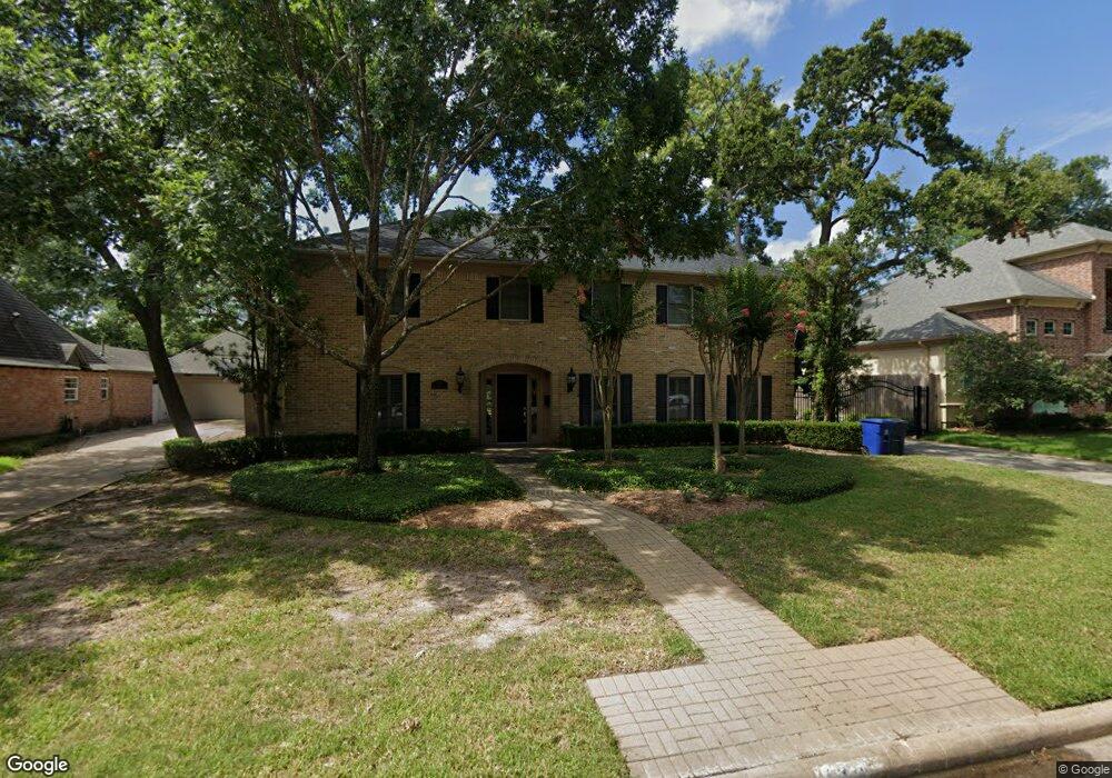13311 Saint Marys Ln, Houston, TX 77079 - photo 1