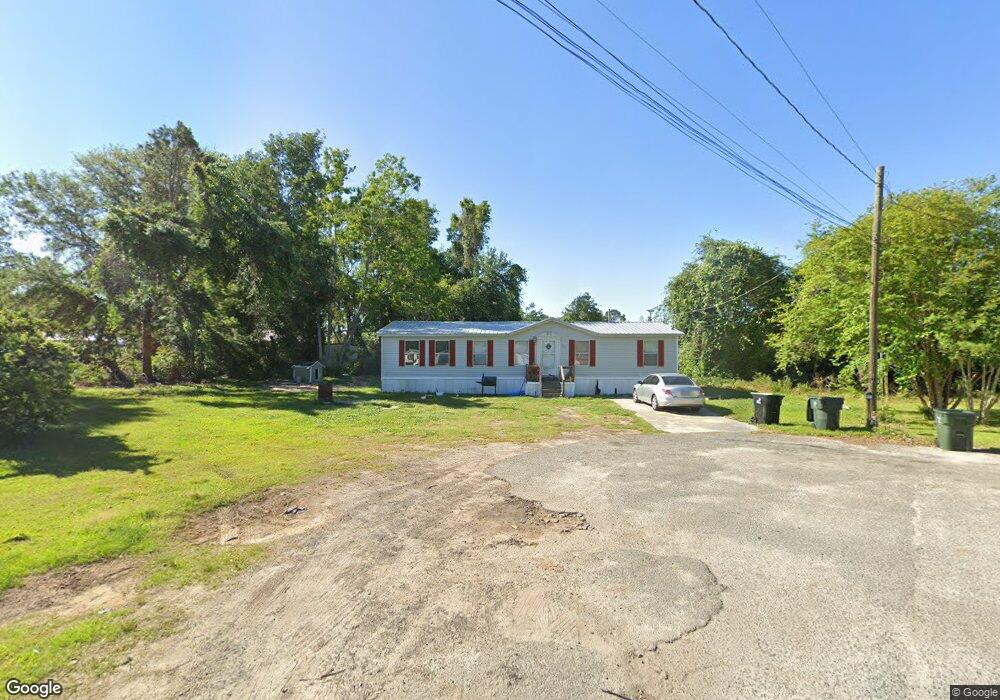 401 Mackenzie Cir, Douglas, GA 31533 - photo 1