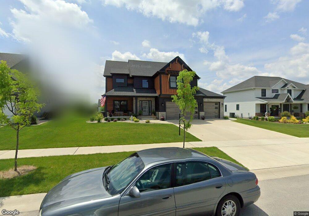 13449 Waterleaf Dr, Saint John, IN 46373 - photo 1